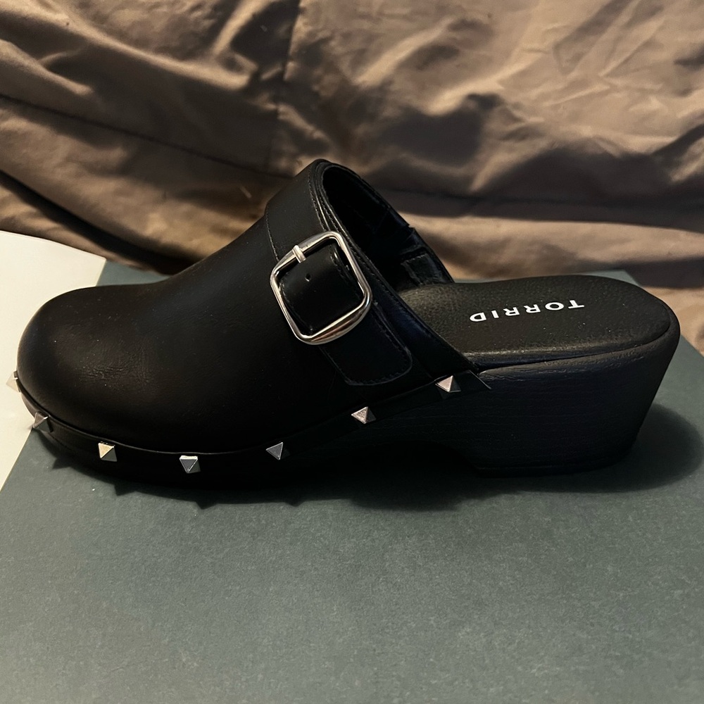 Torrid Clogs